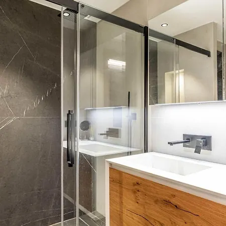 Apartment Superb One Bedroom Flat And Terrace - Center